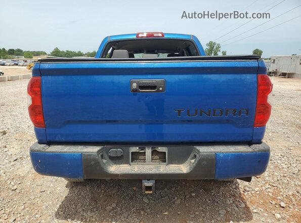 5TFDW5F1XJX765903 2018 TOYOTA TUNDRA Синий Вид сзади
