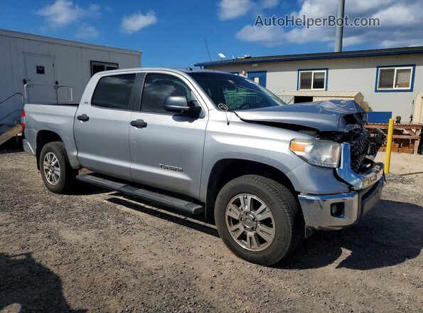 5TFEM5F10GX108692 2016 TOYOTA TUNDRA Серебряный Передняя правая четверть
