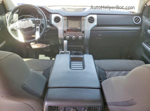 5TFEM5F16KX135324 2019 TOYOTA TUNDRA Черный Вид панели приборов