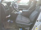 2017 Toyota Tundra Crewmax Sr5 Белый vin: 5TFEW5F18HX227974