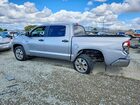 2016 Toyota Tundra Crewmax Sr5 Серебряный vin: 5TFEY5F18GX210312