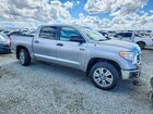 2016 Toyota Tundra Crewmax Sr5 Серебряный vin: 5TFEY5F18GX210312