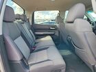 2016 Toyota Tundra Crewmax Sr5 Серебряный vin: 5TFEY5F18GX210312
