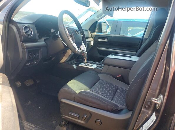 5TFEY5F19KX247135 2019 TOYOTA TUNDRA Gray Front interior view