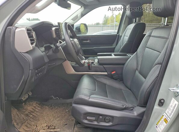 5TFJA5EC7PX017686 2023 TOYOTA TUNDRA Зеленый Вид салона спереди