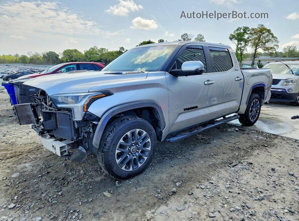 5TFJC5DB4RX072621 2024 TOYOTA TUNDRA Серебряный Передняя левая четверть
