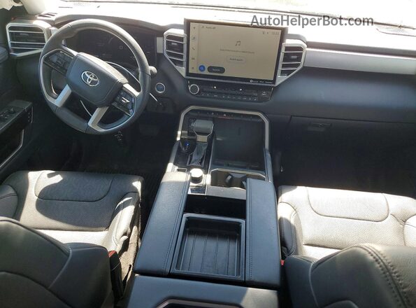 5TFJC5DBXRX066158 2024 TOYOTA TUNDRA Серебряный Вид панели приборов