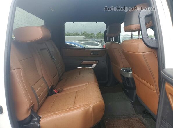 5TFMC5DB3NX009999 2022 TOYOTA TUNDRA White Widok tylnych siedzeń