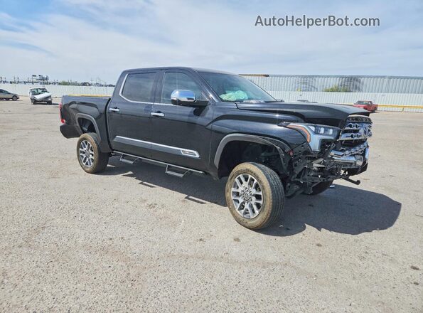 5TFMC5DBXPX028004 2023 TOYOTA TUNDRA Черный Передняя правая четверть