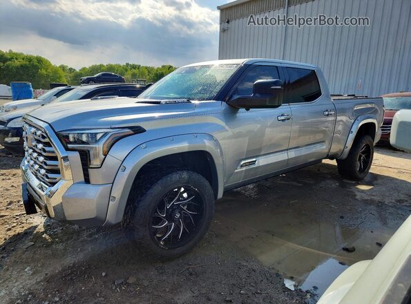 5TFMC5EC0PX002888 2023 TOYOTA TUNDRA Silver წინა მარცხენა ხედი სამი მეოთხედიდან
