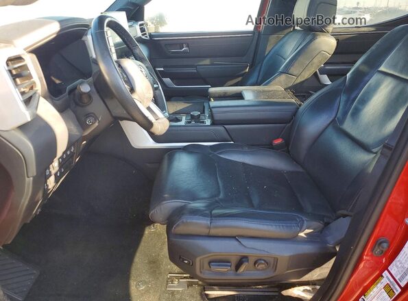 5TFNC5DBXRX050706 2024 TOYOTA TUNDRA Красный Вид салона спереди