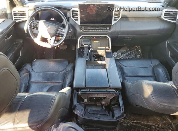 5TFNC5DBXRX050706 2024 TOYOTA TUNDRA Красный Вид панели приборов