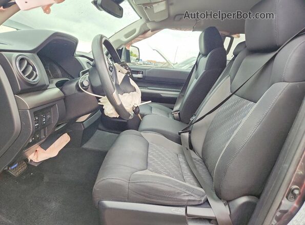 5TFRY5F12LX262501 2020 TOYOTA TUNDRA Серый Вид салона спереди