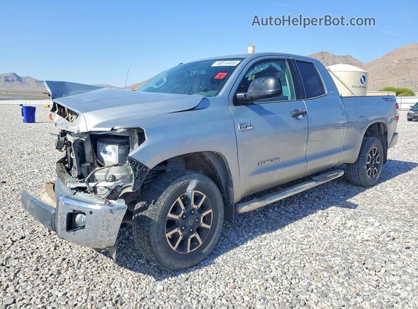 5TFRY5F17GX211453 2016 TOYOTA TUNDRA Серебряный Передняя левая четверть