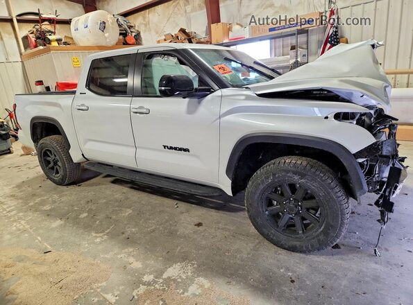 5TFWA5DB4TX358018 2026 TOYOTA LIMITED Белый Передняя правая четверть
