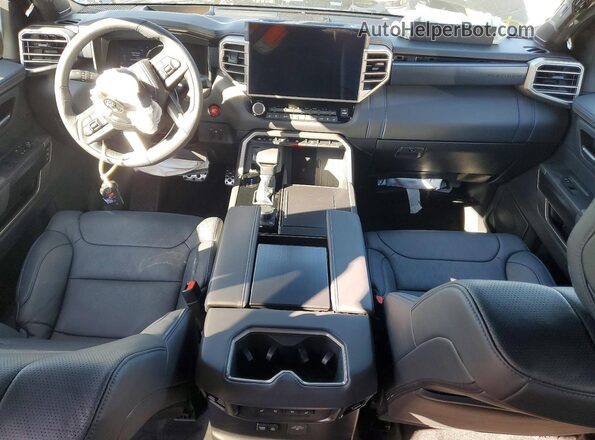5TFWC5EC4TX011645 2026 TOYOTA TUNDRA Черный Вид панели приборов