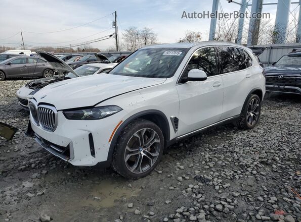 5UX13EU01R9S68033 2024 BMW X5 Белый Передняя левая четверть