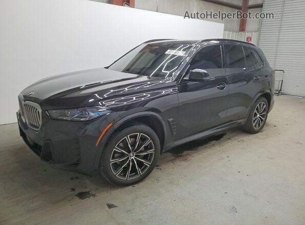 5UX13EU02S9W61352 2025 BMW X5 Черный Передняя левая четверть