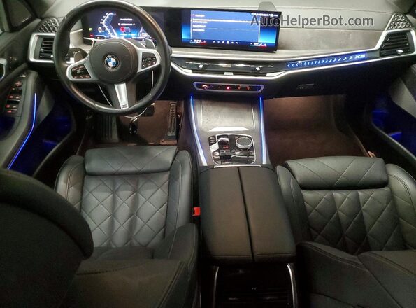5UX13EU02S9W61352 2025 BMW X5 Черный Вид панели приборов