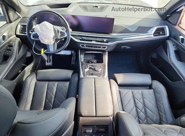 5UX13EU07R9S91266 2024 BMW X5 Белый Вид панели приборов