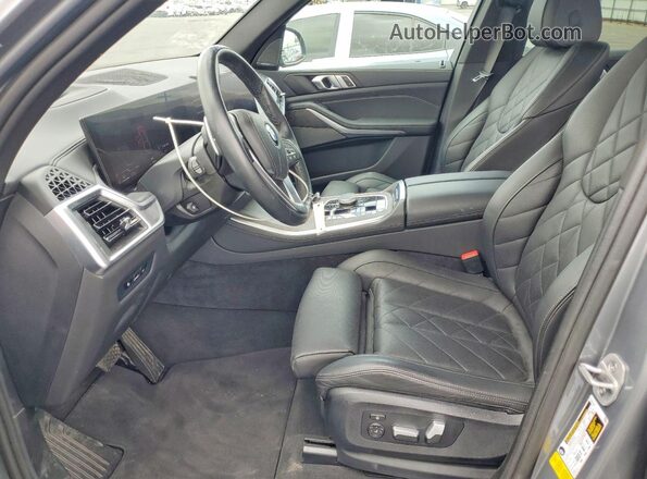 5UX13EU07R9U66440 2024 BMW X5 Серый Вид салона спереди