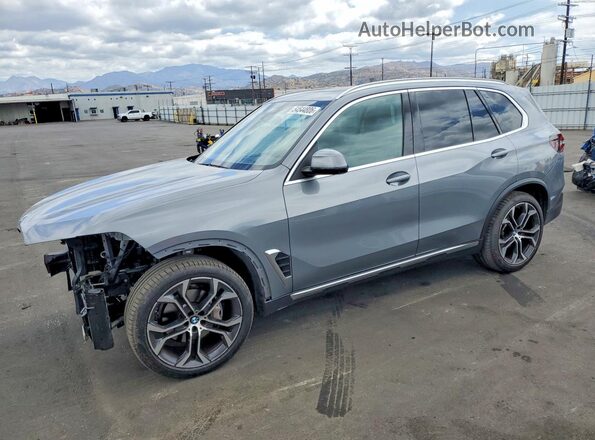 5UX13EU07R9U66440 2024 BMW X5 Серый Передняя левая четверть