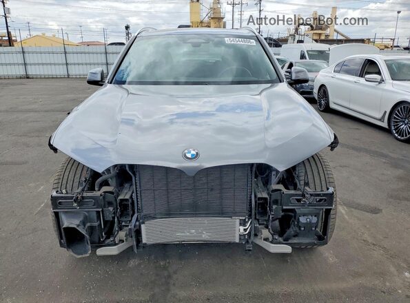5UX13EU07R9U66440 2024 BMW X5 Серый Вид спереди