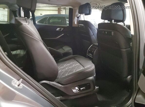 5UX23EM00P9R84231 2023 BMW X7 Gray Rear interior view