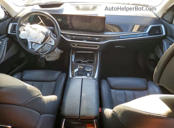5UX23EM01R9S21296 2024 BMW X7 Black Vista del salpicadero
