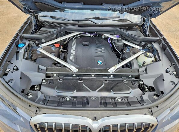 5UX23EM04S9Z67165 2025 BMW X7 Blue Շարժիչի բաժամունքի տեսք