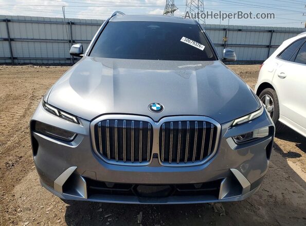 5UX23EM05P9P92075 2023 BMW X7 Gray Widok z przodu