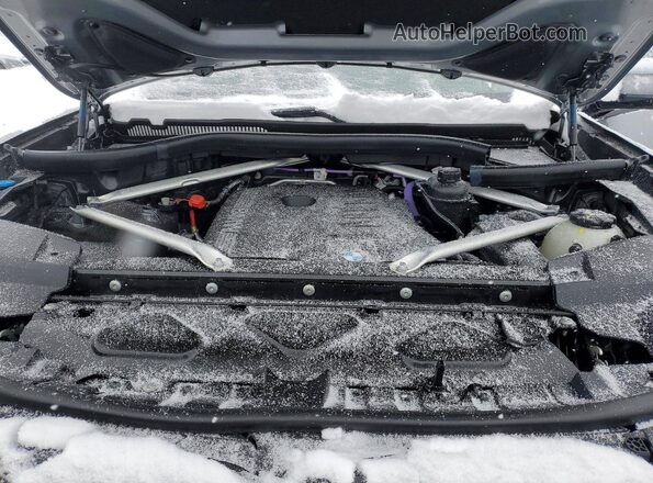 5UX23EM06R9U62884 2024 BMW X7 Gray Вид підкапотного простору