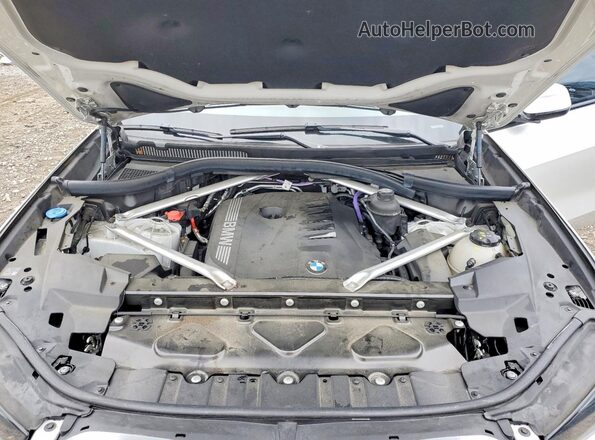 5UX23EU04R9S65082 2024 BMW X5 Белый Вид подкапотного пространства