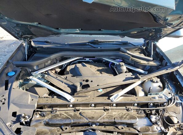 5UX23EU04R9V21172 2024 BMW X5 Зеленый Вид подкапотного пространства