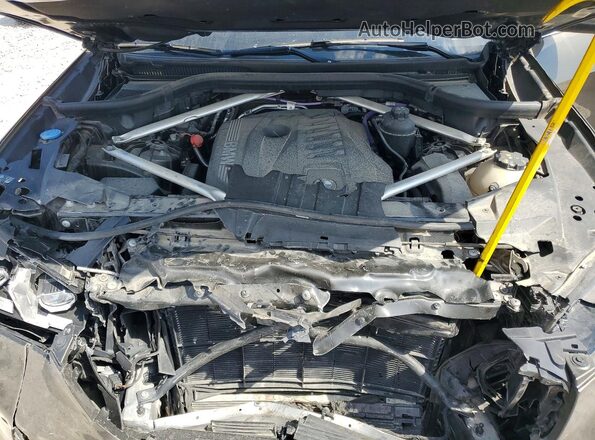 5UX23EU05S9W72060 2025 BMW X5 Зеленый Вид подкапотного пространства
