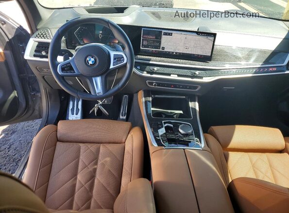5UX23EU0XR9V75947 2024 BMW X5 Серый Вид панели приборов