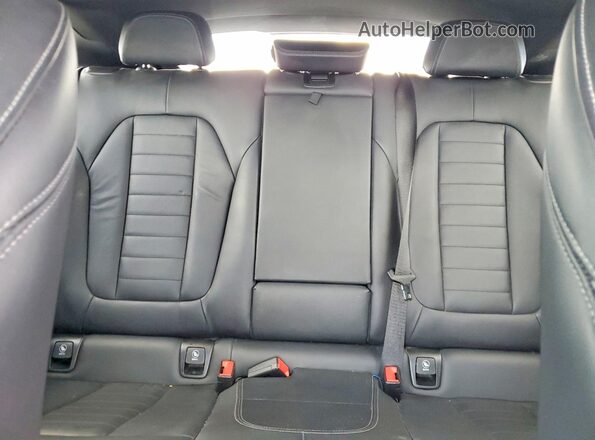 5UX2V1C02L9B14613 2020 BMW X4 Black Widok tylnych siedzeń
