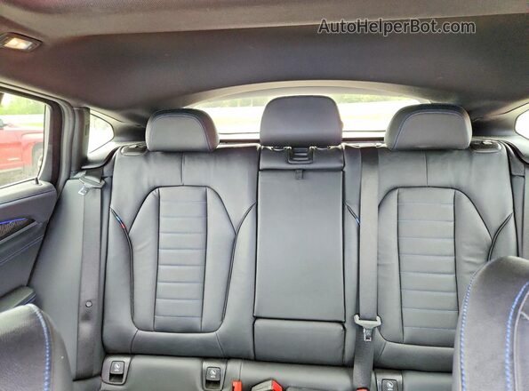 5UX2V1C05L9D00632 2020 BMW X4 Синий Вид задних сидений