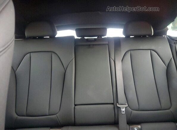 5UX2V1C07M9D82414 2021 BMW X4 Black Widok tylnych siedzeń