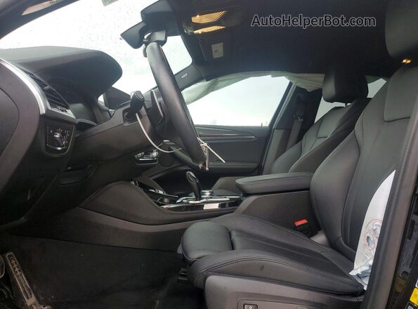 5UX2V1C07M9D82414 2021 BMW X4 Black Widok wnętrza z przodu