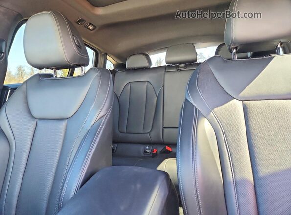 5UX33DT01P9P68419 2023 BMW X4 Белый Вид задних сидений