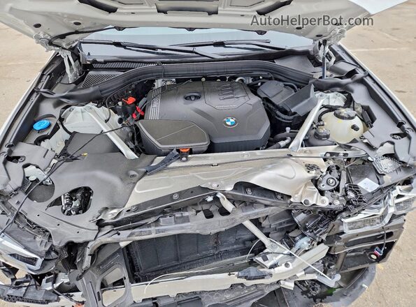 5UX33DT01R9W70929 2024 BMW X4 Белый Вид подкапотного пространства