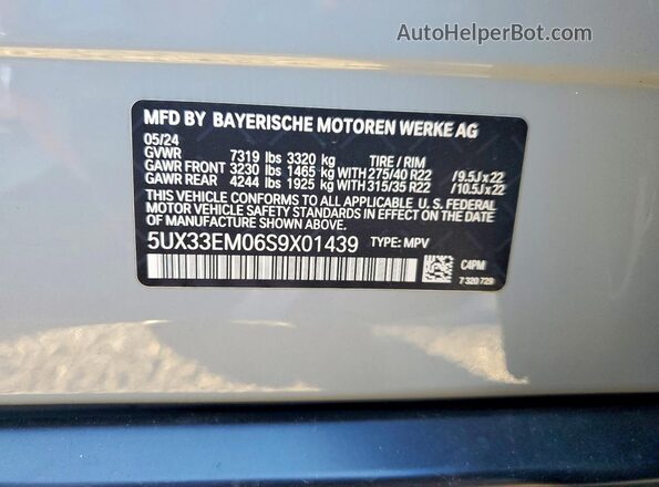 5UX33EM06S9X01439 2025 BMW X7 Gray Vista interior de 360 grados