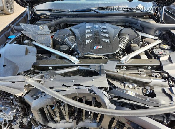 5UX33EM07S9X73329 2025 BMW X7 Blue Вид підкапотного простору