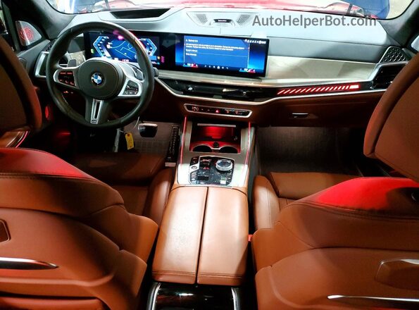 5UX33EM09S9Y51416 2025 BMW X7 Синий Вид панели приборов