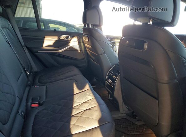 5UX33EU03S9X07151 2025 BMW X5 Черный Вид задней части салона
