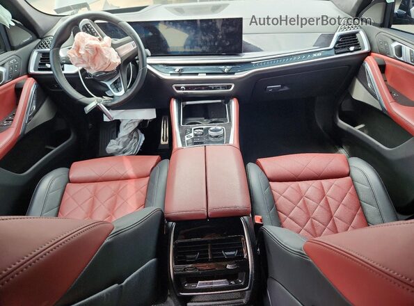5UX33EX03S9W72705 2025 BMW X6 Black Widok deski rozdzielczej