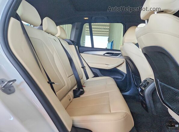 5UX43DP05P9R94459 2023 BMW X3 Белый Вид задней части салона
