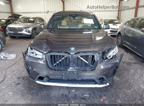 5UX43DP09N9M83544 2022 BMW X3 Черный Вид задней части салона