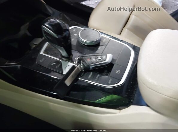 5UX43DP09N9M83544 2022 BMW X3 Черный Вид панели приборов
